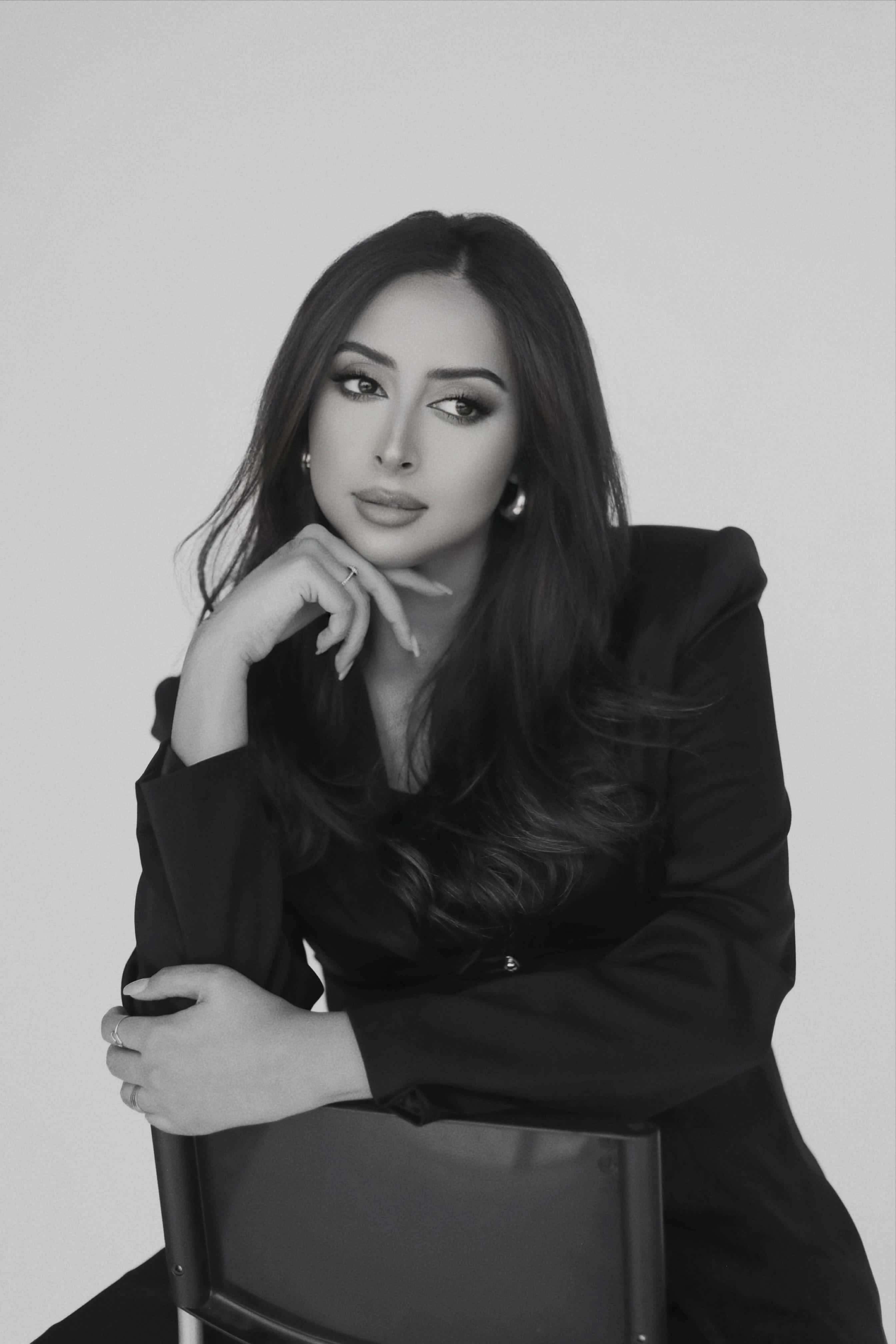Sara Albuainain